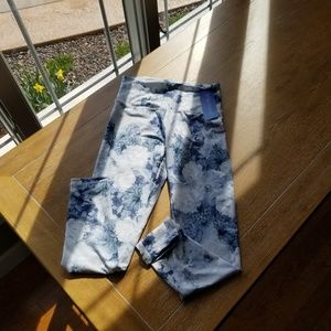 Danskin High Waist Legging Floral Print